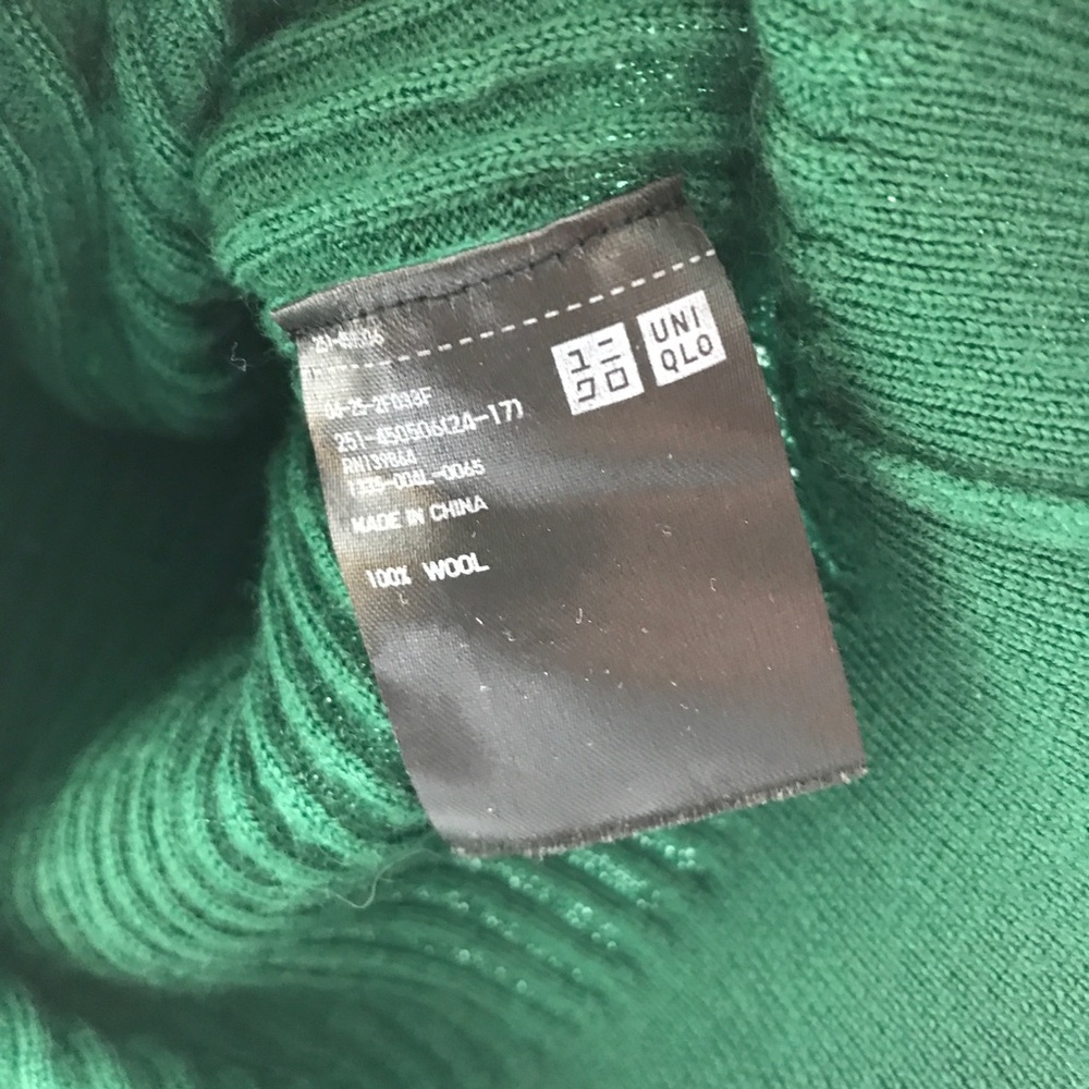 Green Ribbed Short-Sleeve Knit Top - Picture 3 of 7